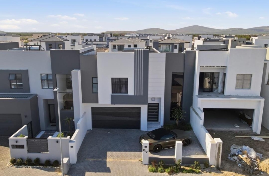4 Bedroom Property for Sale in Sandown Western Cape